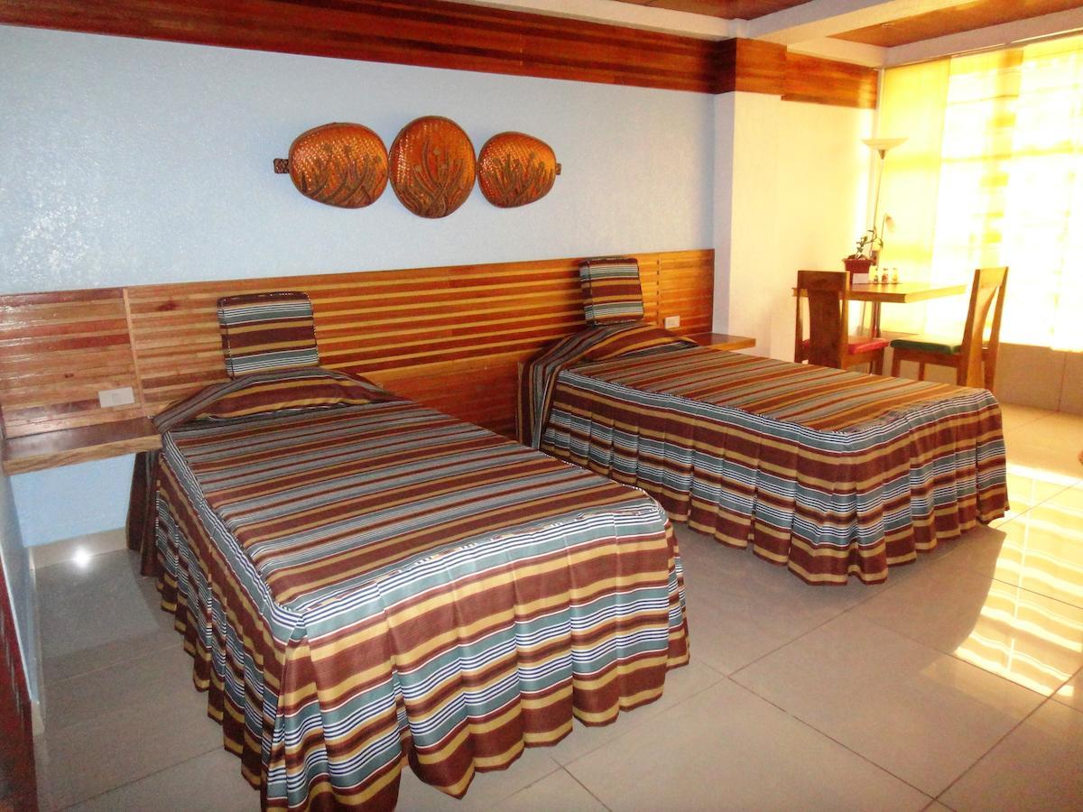 CITI Hotel Hilongos Habitación foto